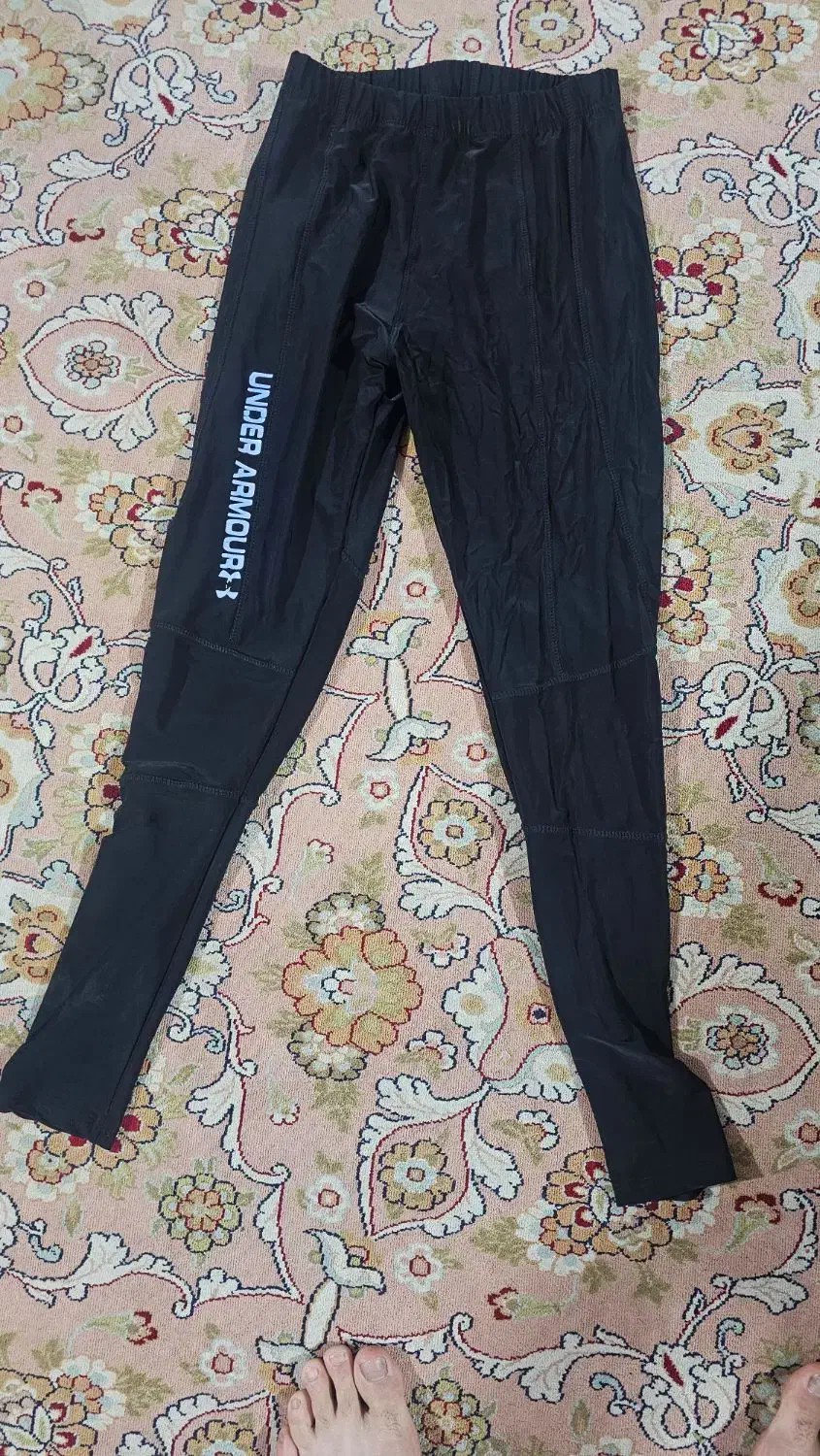 لگ مشکی آندرآرمور|لباس|پیشوا, |دیوار