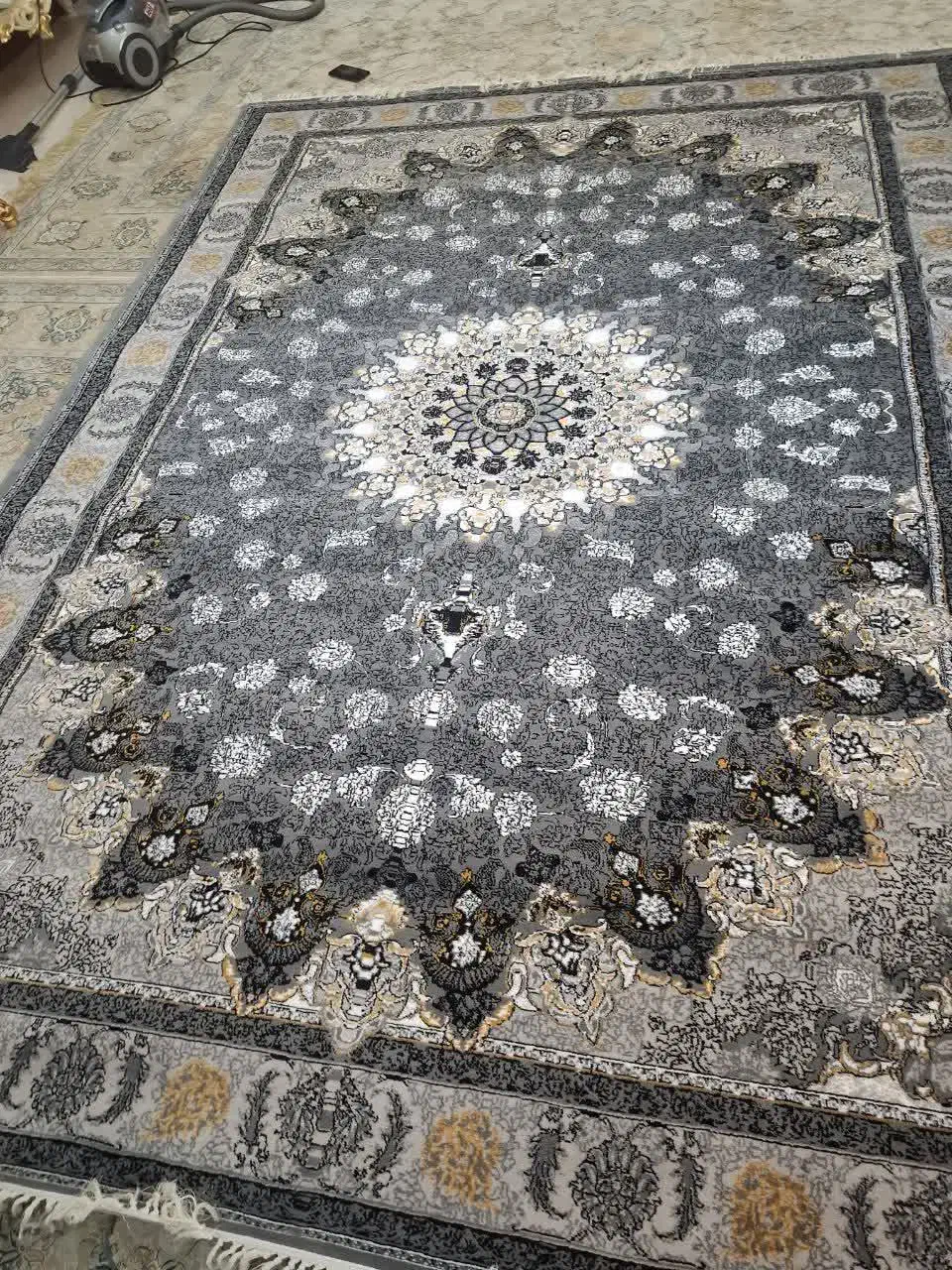 فرش 6 متری نو|فرش|قم, بنیاد|دیوار