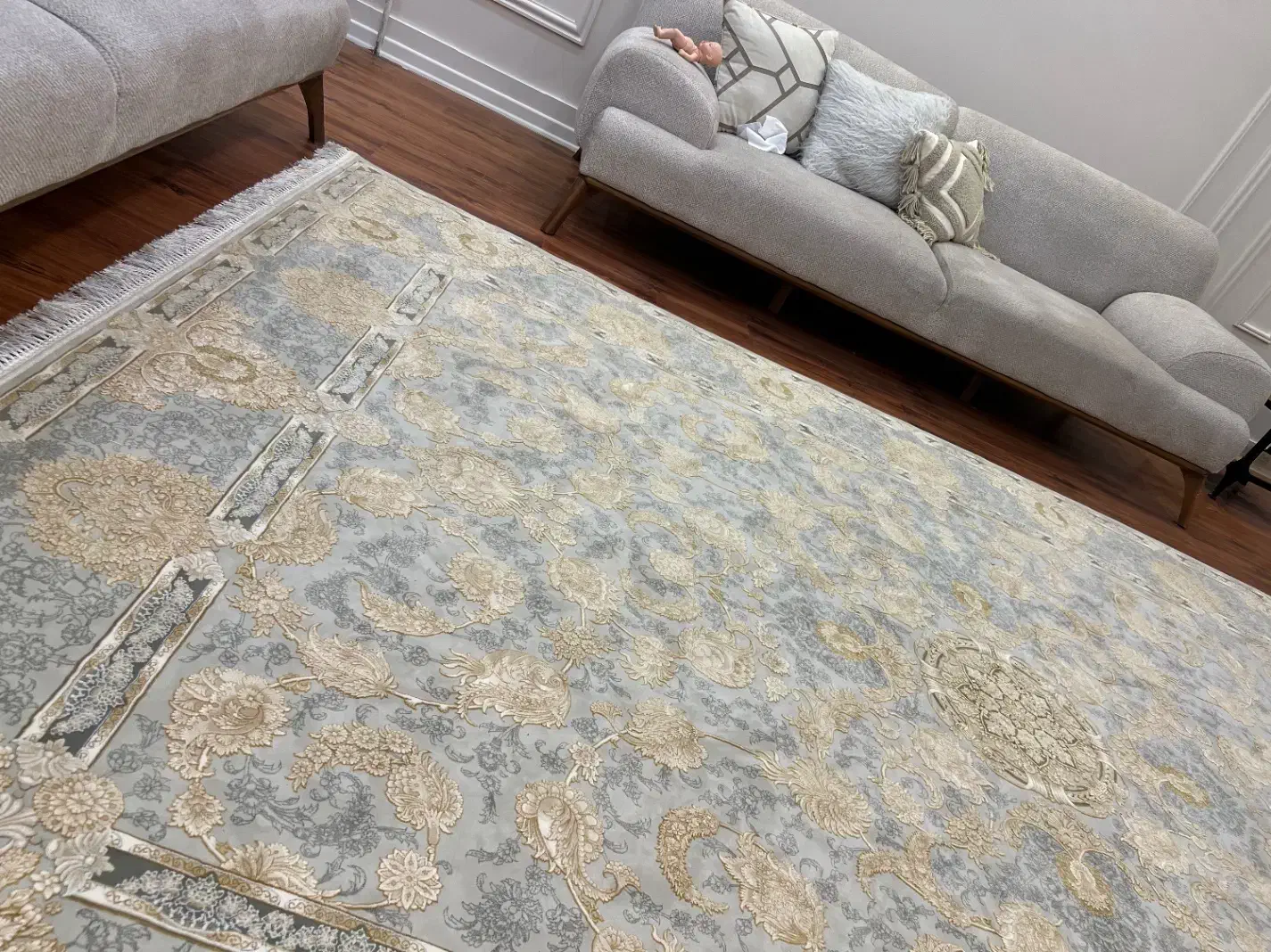 قالی نگین مشهد نو|فرش|تربت جام, ترکمن ها|دیوار