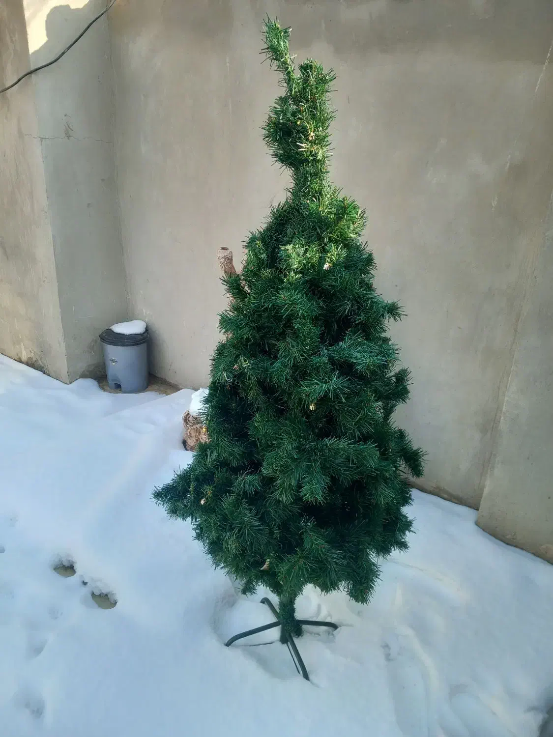 درخت کریسمس|گل مصنوعی|رودهن, |دیوار
