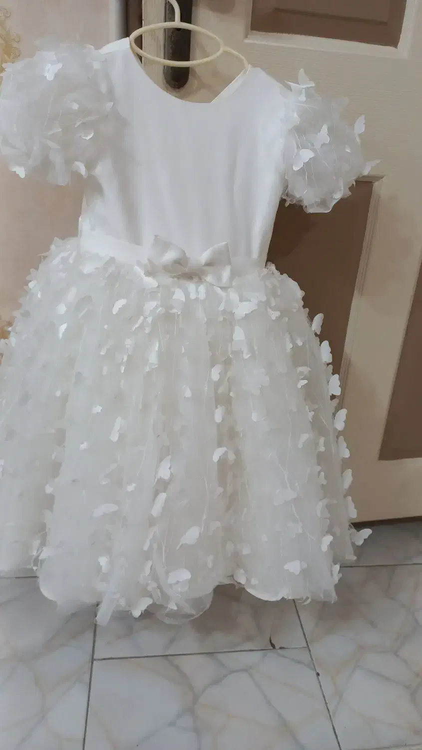 پیراهن کاملاسالم سفیدفقط یک بارپوشیده|لباس|رشت, یخسازی|دیوار