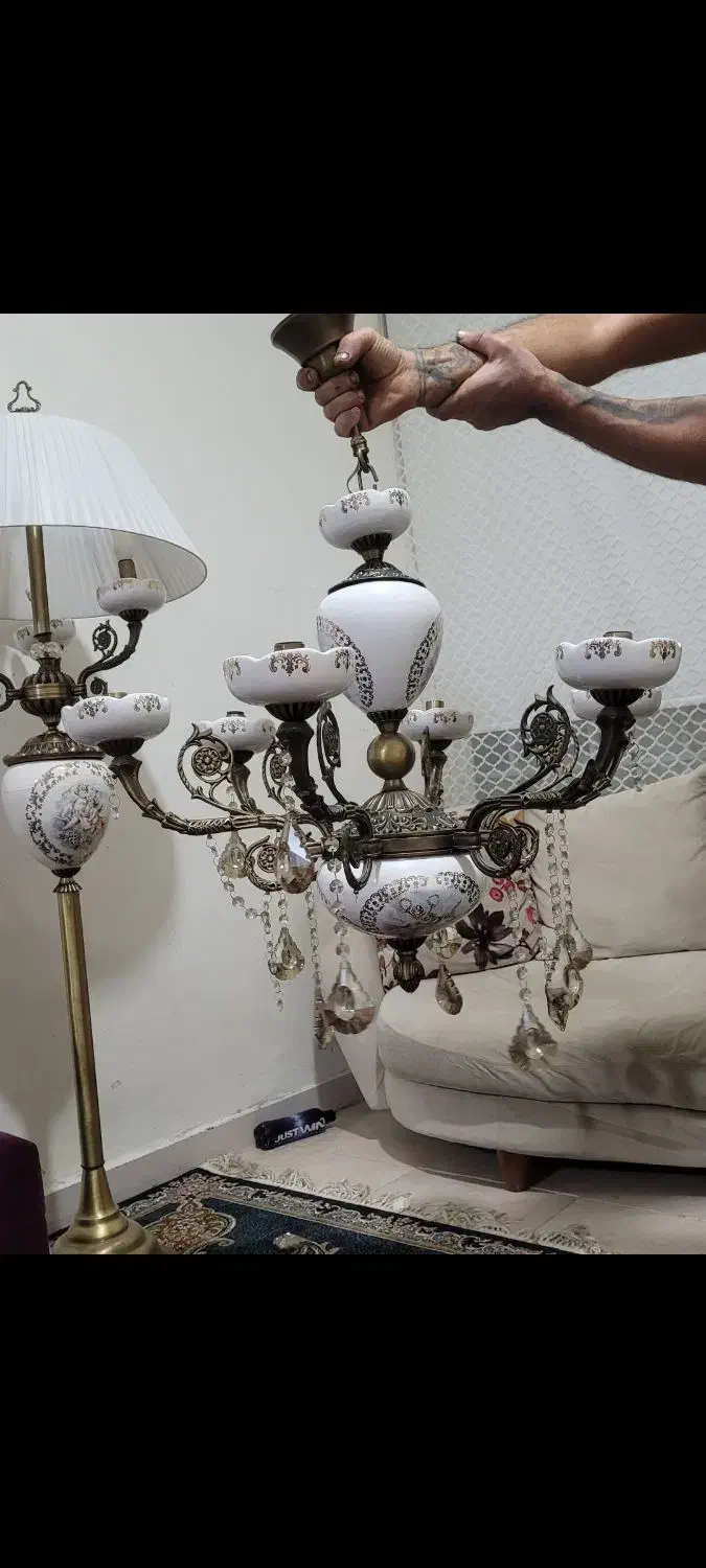 لوستر و کنارسالنی برنز|لوستر و چراغ آویز|مشکین‌دشت, |دیوار