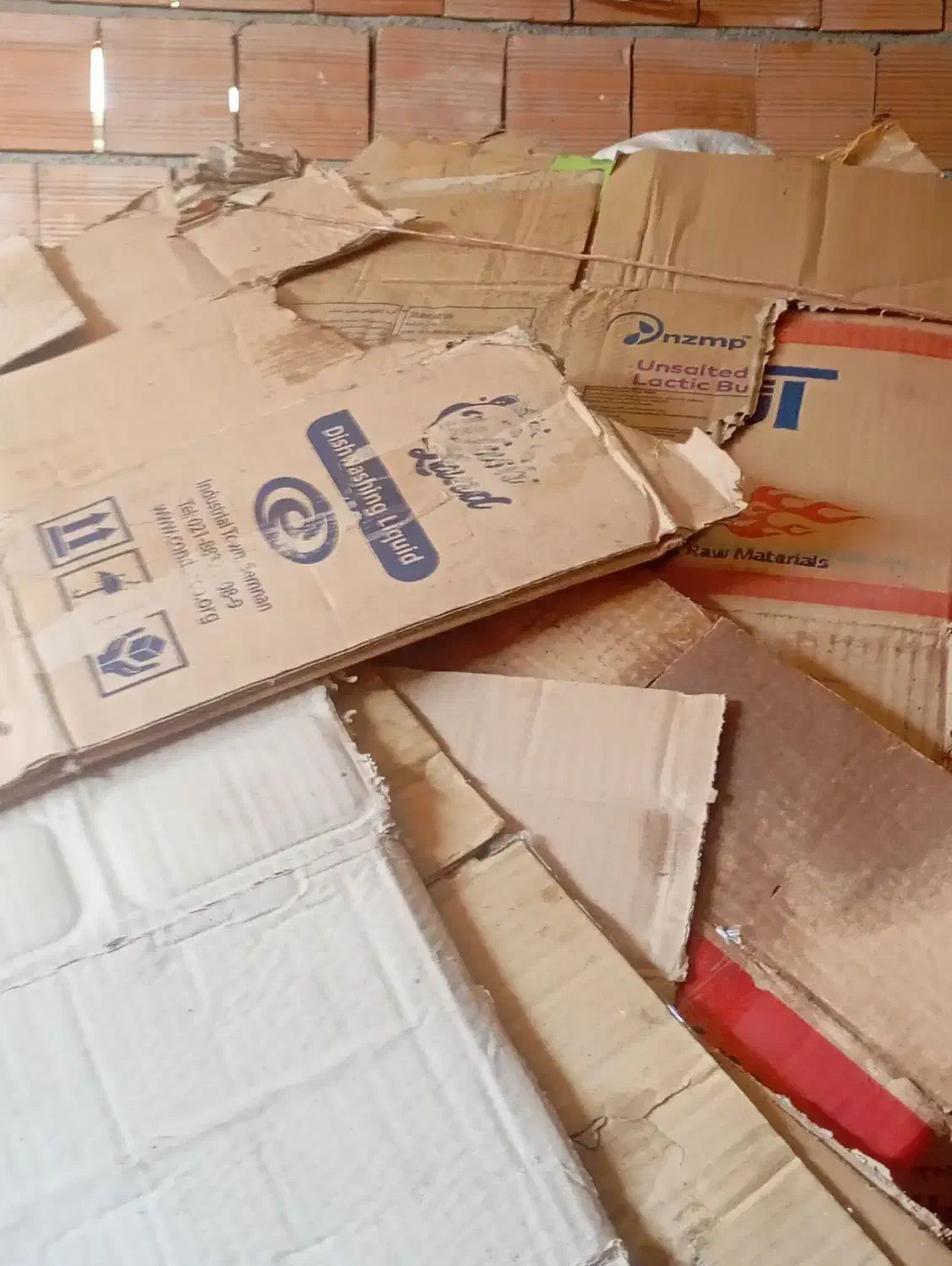 خریدار انواع ضایعات آهن و کارتن و دفتر|خدمات پیشه و مهارت|گرگان, |دیوار