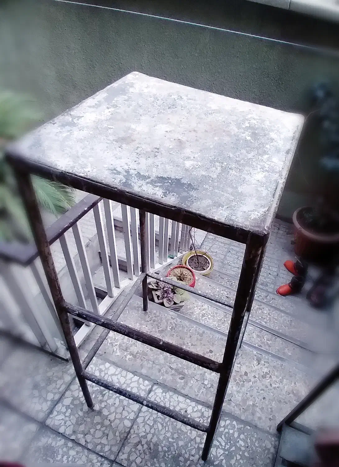 نردبان فلزی کارکرده محکم|ابزارآلات|تهران, فلسطین (میدان انقلاب)|دیوار