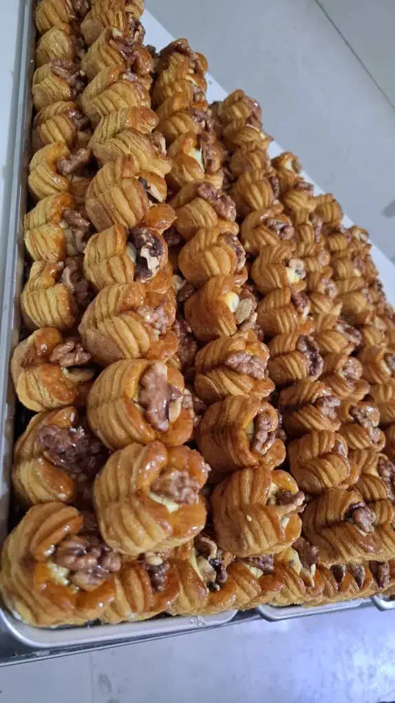 خشک کار قنادی|استخدام خدمات فروشگاه و رستوران|خرم‌آباد, |دیوار