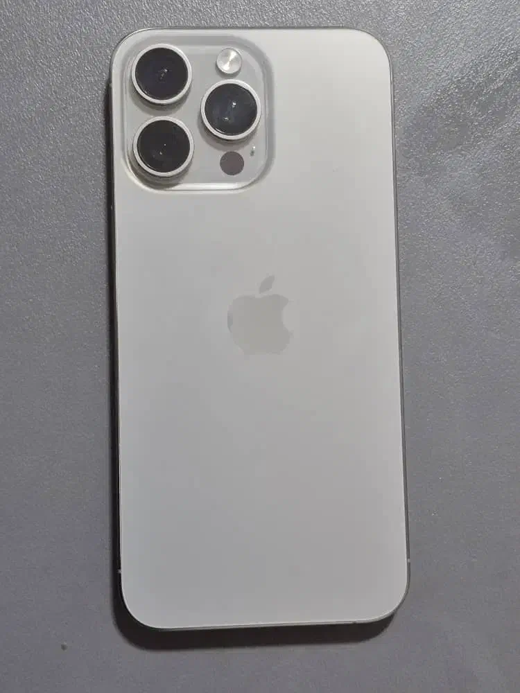 آیفون 15 پرو مکس در حد نو|موبایل|تهران, محمودیه|دیوار