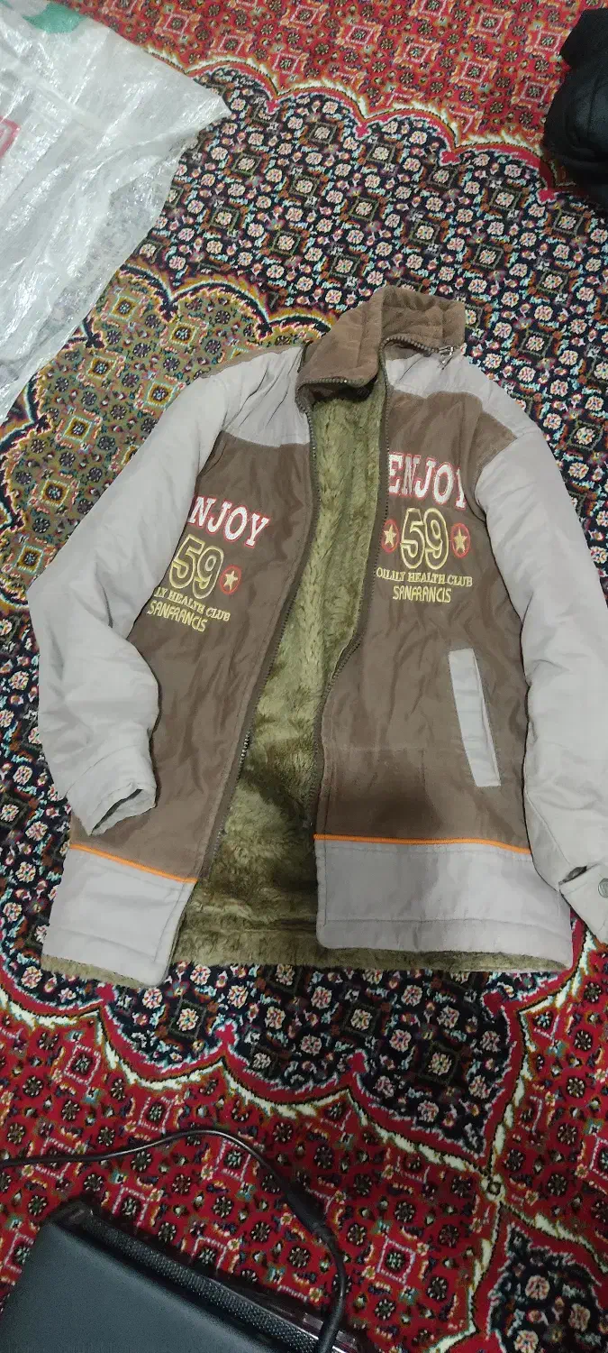 کاپشن سالم سن۷تا۱۰ساله|لباس|سنندج, |دیوار