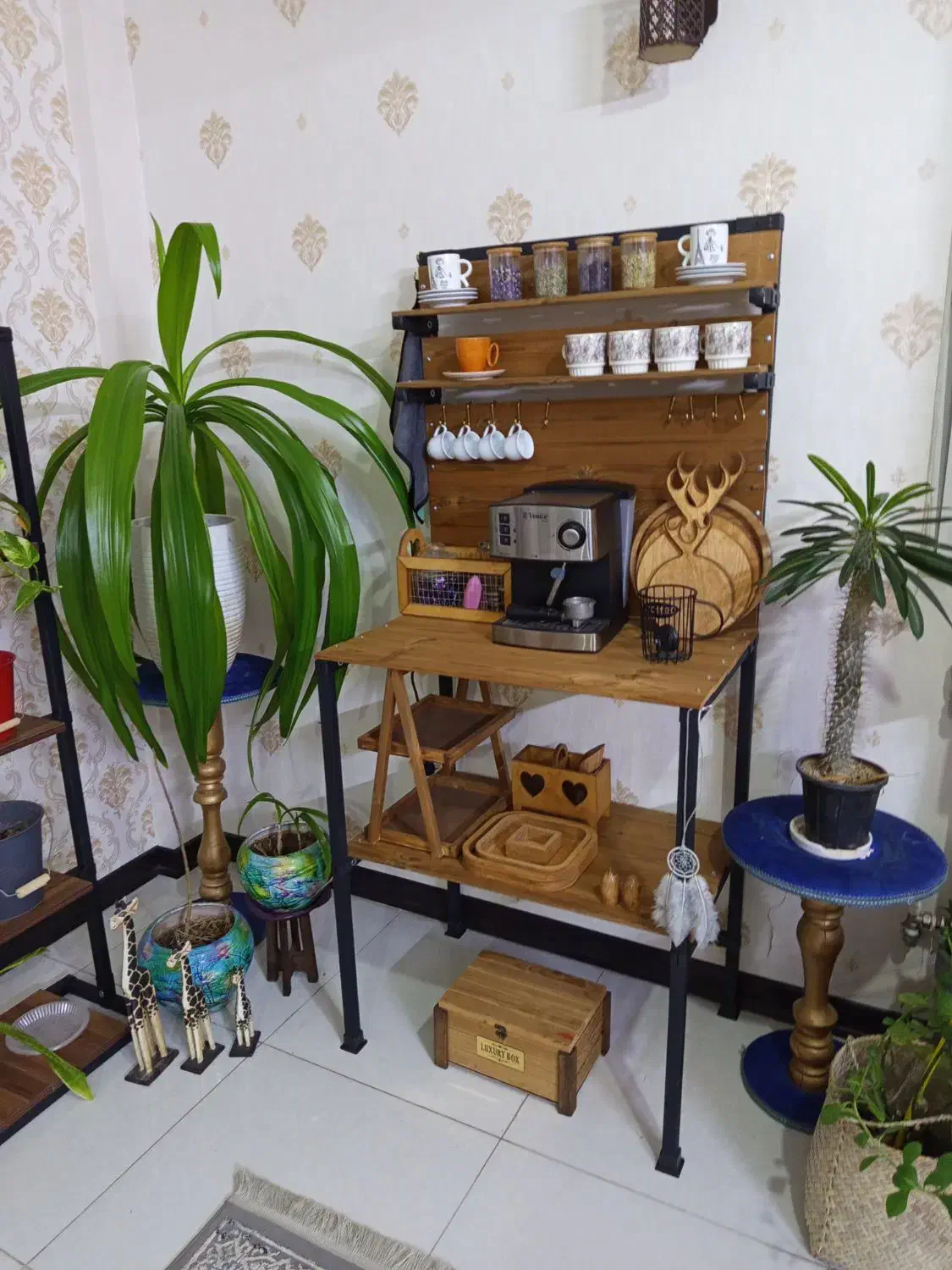 میزهای کافی بار و کتابخانه و استنددیواری|بوفه، ویترین، کنسول|صدرا-فارس, فاز ۱|دیوار