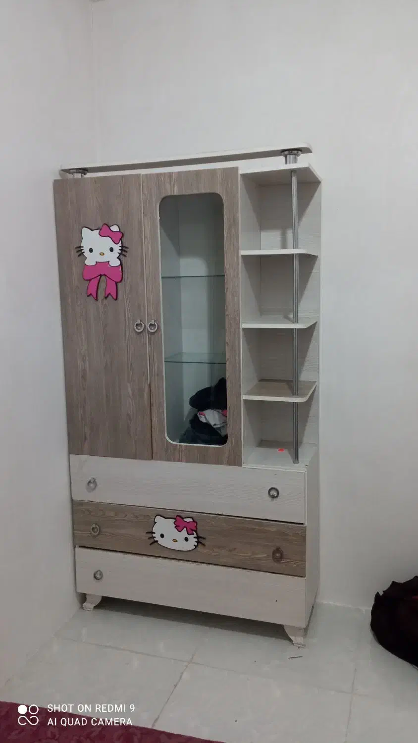 کمد وتخت|تخت و سرویس خواب|رباط‌کریم, رباط‌کریم|دیوار