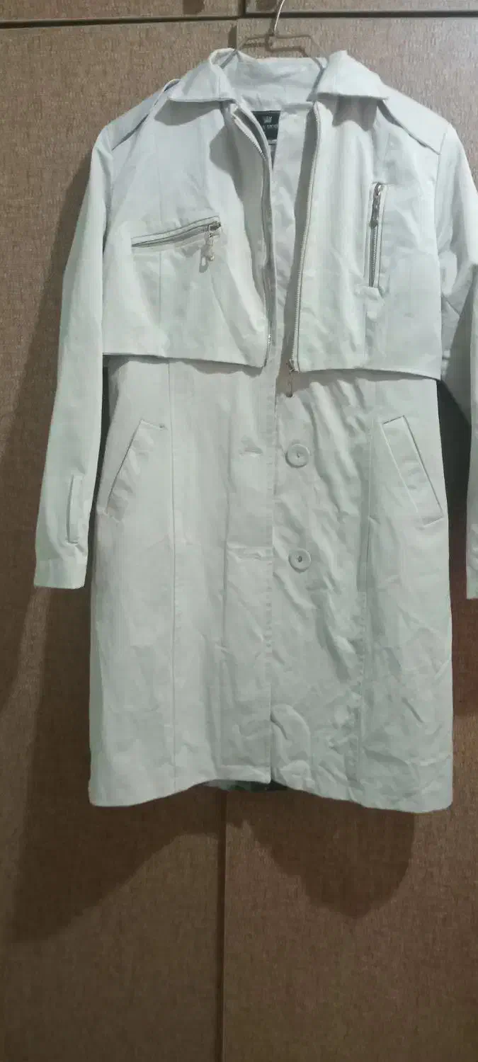 مانتو بارانی سالم تمیز|لباس|سیاهکل, |دیوار