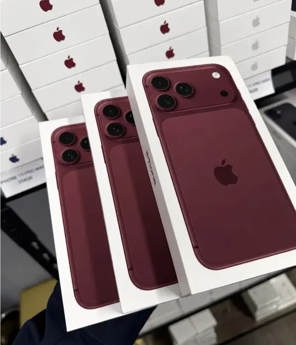 iPhone/18pro /18pro max /چری|موبایل|اصفهان, مفتح|دیوار