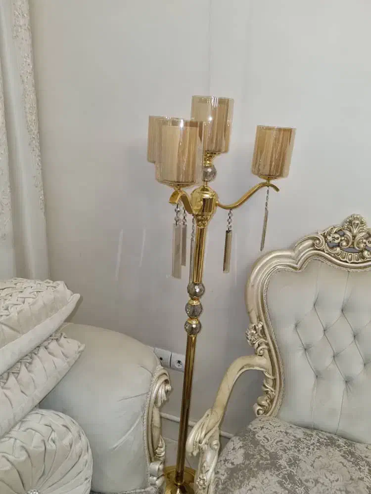 لوستر اباژور کنار سالنی|چراغ خواب و آباژور|پردیس, فاز ۱|دیوار