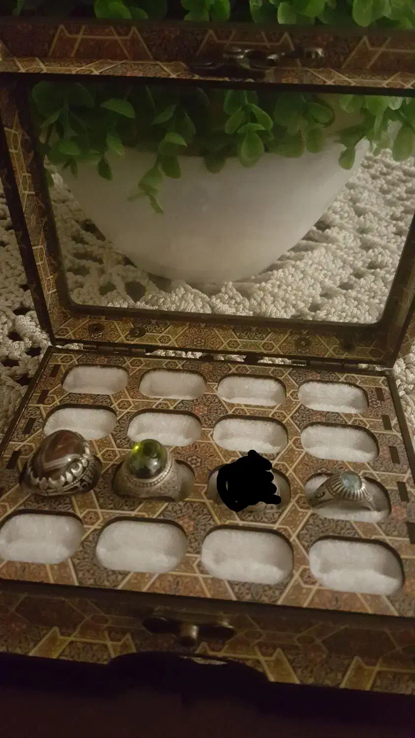 فروش انگشتر نقره و تسبیح سندلوس و۲ تا فندک بنزینی|جواهرات|ساوه, |دیوار