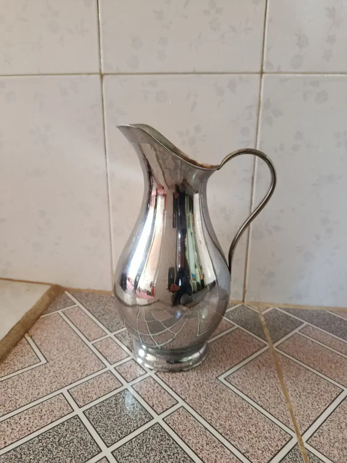 پارچ برنجی قدیمی ترتمیز|صنایع دستی و سایر لوازم تزئینی|فامنین, |دیوار