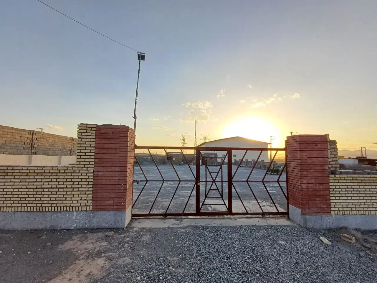 فروش کارگاه تولید قطعات بتنی(بلوکه زنی)|فروش دفتر صنعتی، کشاورزی، تجاری|بیرجند, |دیوار