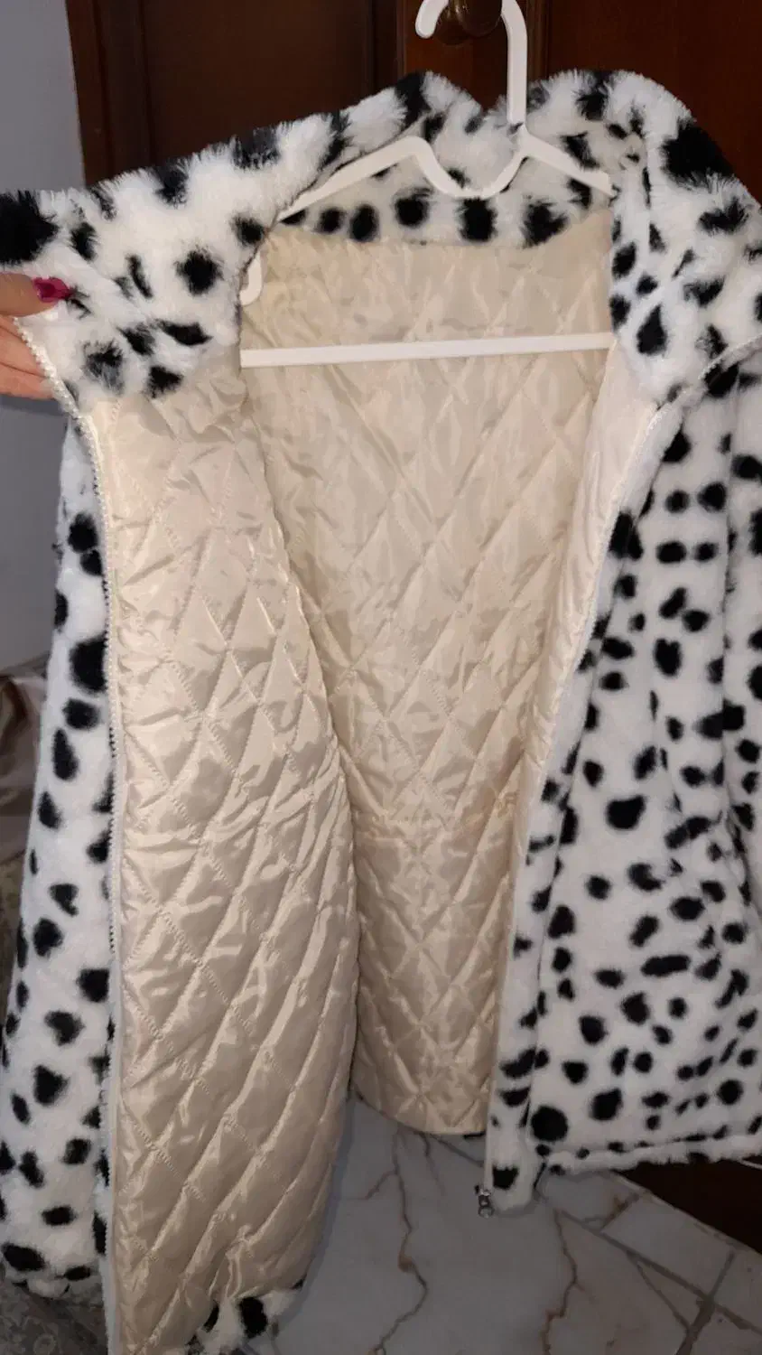 کاپشن تدی|لباس|رشت, دروازه لاکان|دیوار