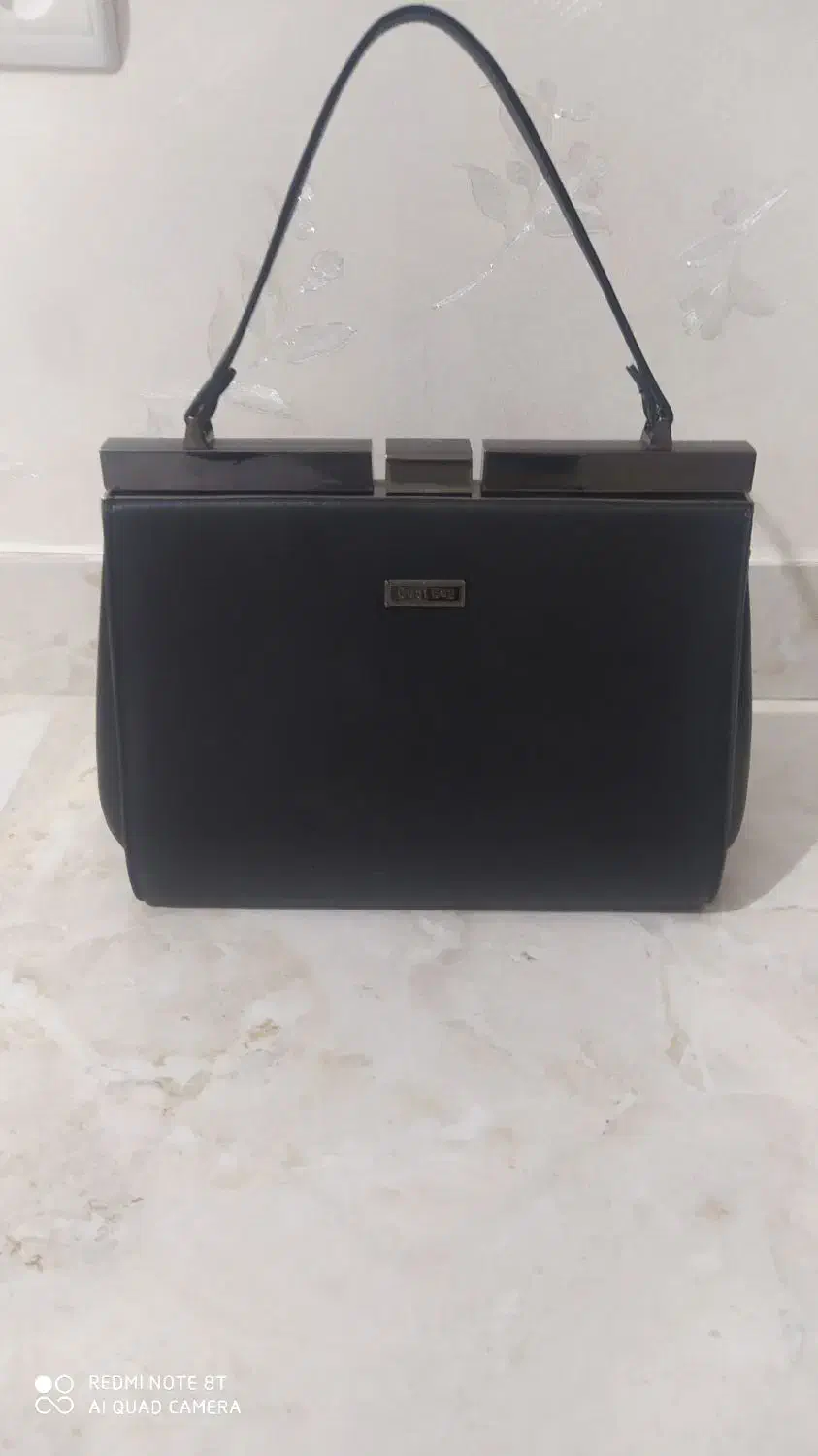 کیف مجلسی|کیف، کفش، کمربند|تبریز, |دیوار