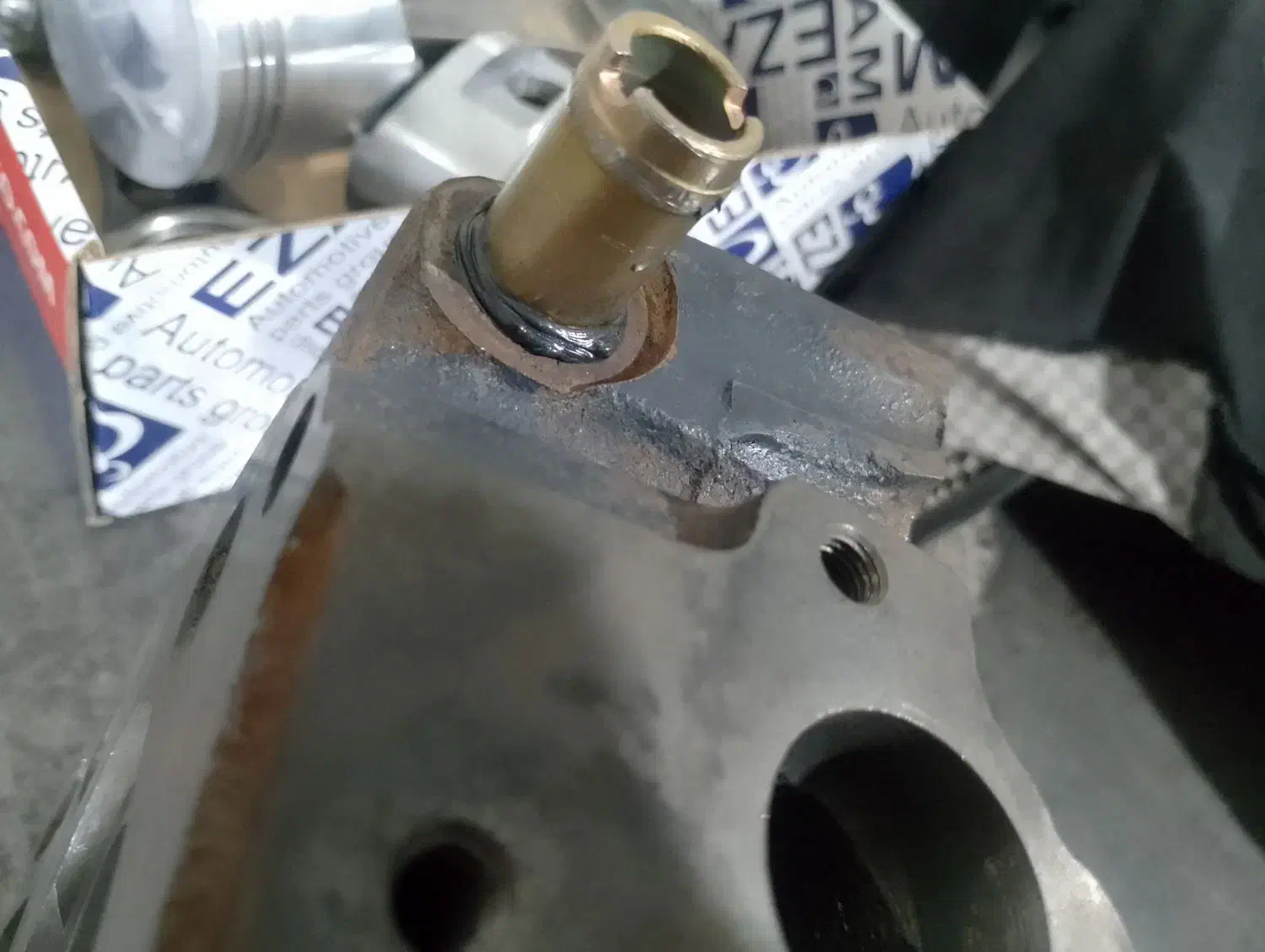 سرسیلندر پیکان چدنی|قطعات یدکی و لوازم جانبی|یزد, |دیوار