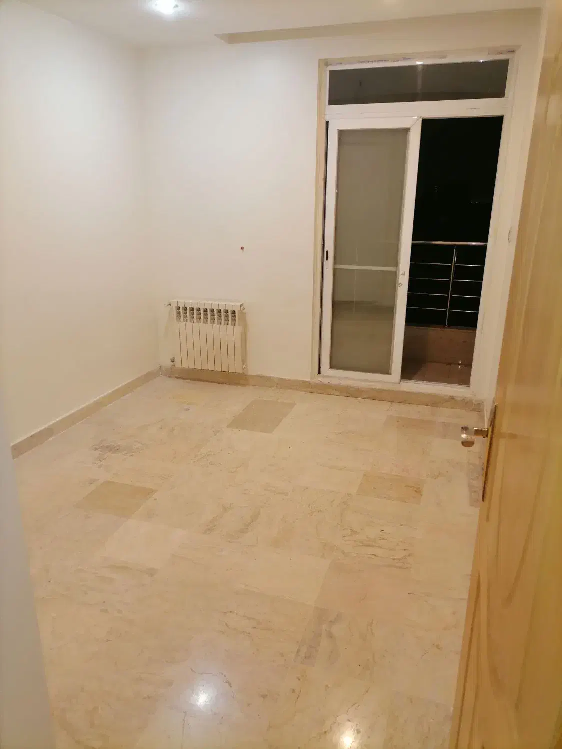 جنت آباد جنوبی چهارباغ آپارتمان 130 متر ۲ خوابه