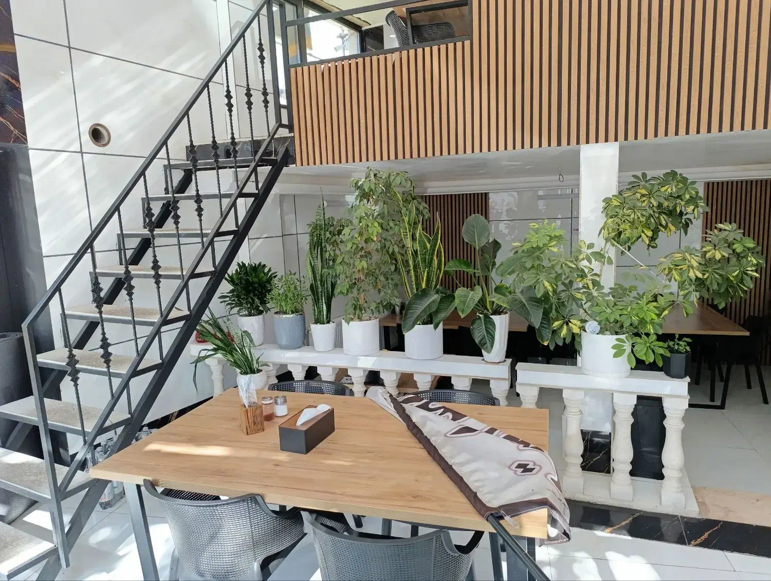 مغازه ۱۲۰ متری ۳ دهنه خیابان خرمشهر|اجارهٔ مغازه و غرفه|زنجان, |دیوار