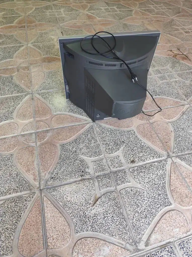 لوازم صوتی و تصویری|تلویزیون و پروژکتور|یاسوج, |دیوار