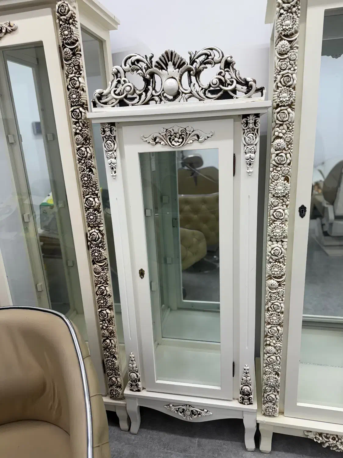 ویترین پارتیشن|بوفه، ویترین، کنسول|بندر انزلی, شیلات|دیوار