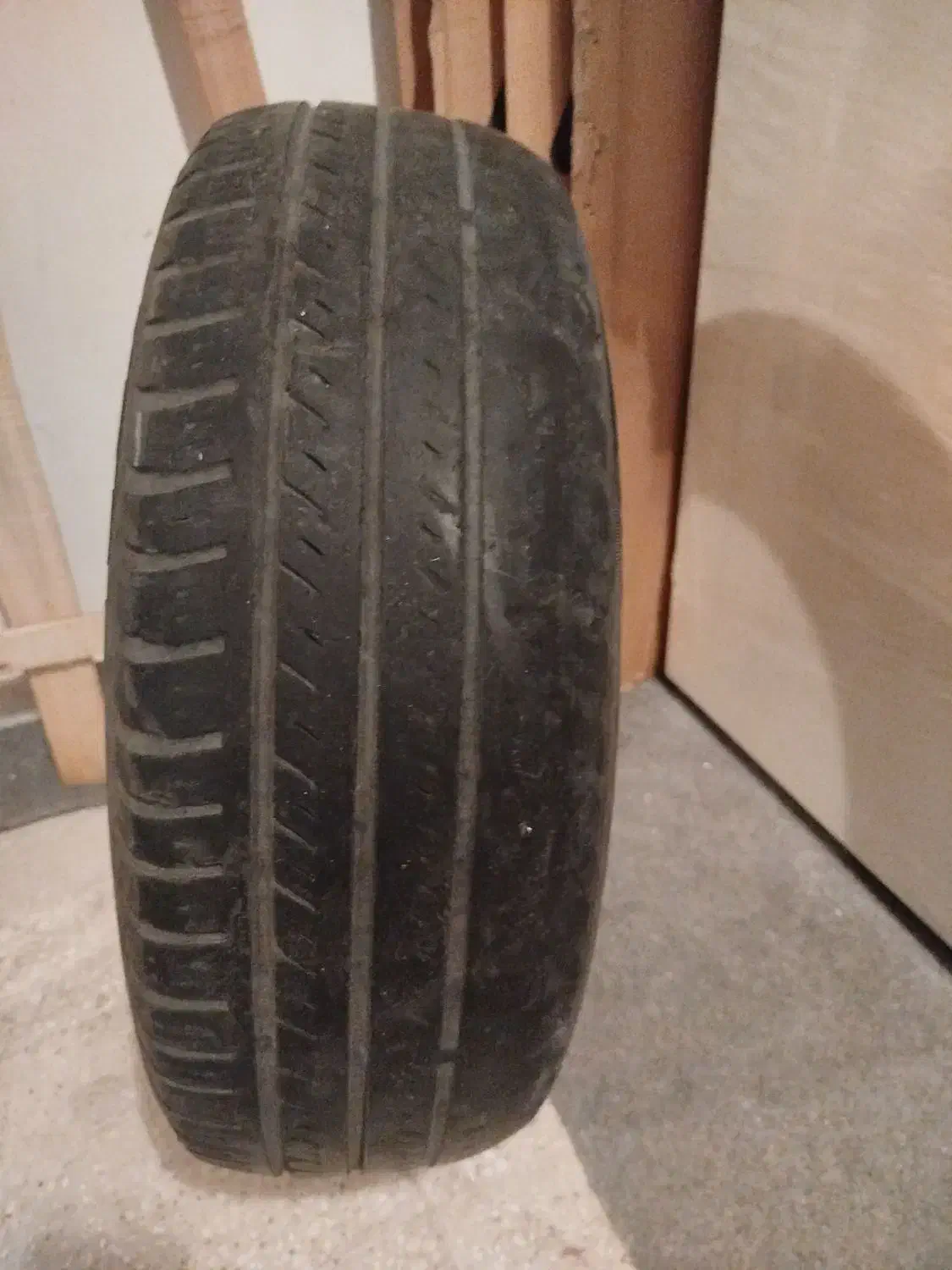 لاستیک بارز 185/65R15|قطعات یدکی و لوازم جانبی|شیراز, قصرالدشت|دیوار