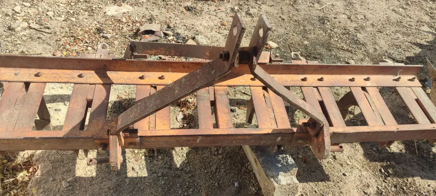 پنجه غازی با خرمنکوب|قطعات یدکی و لوازم جانبی|چگنی, |دیوار