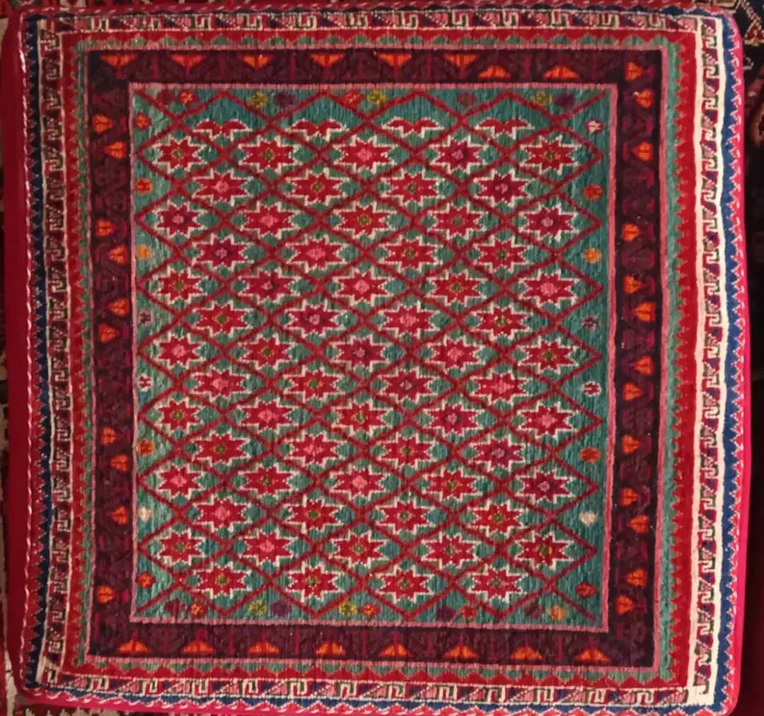 پشتی دستباف ترکی|پشتی|شیراز, لاله|دیوار