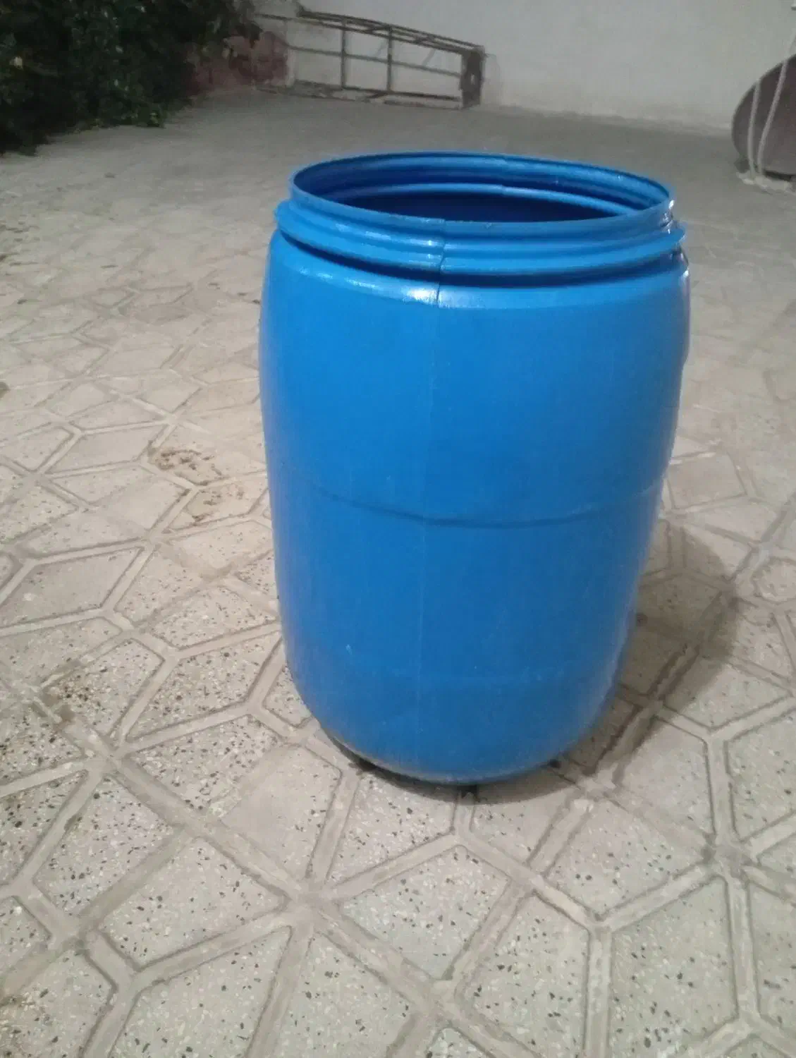 دبه|ظروف نگهدارنده، پلاستیکی، یک‌بارمصرف|دورود, |دیوار