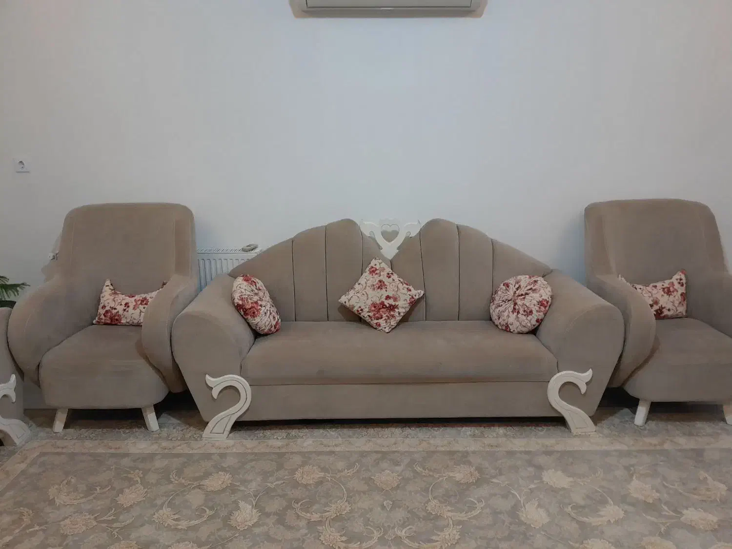 مبل|مبلمان خانگی و میز عسلی|گوراب زرمیخ, |دیوار