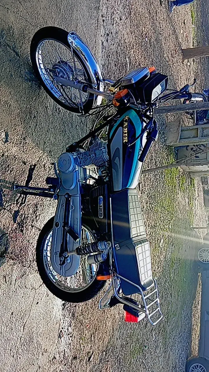 کثیر رهرو|موتورسیکلت|گالیکش, |دیوار