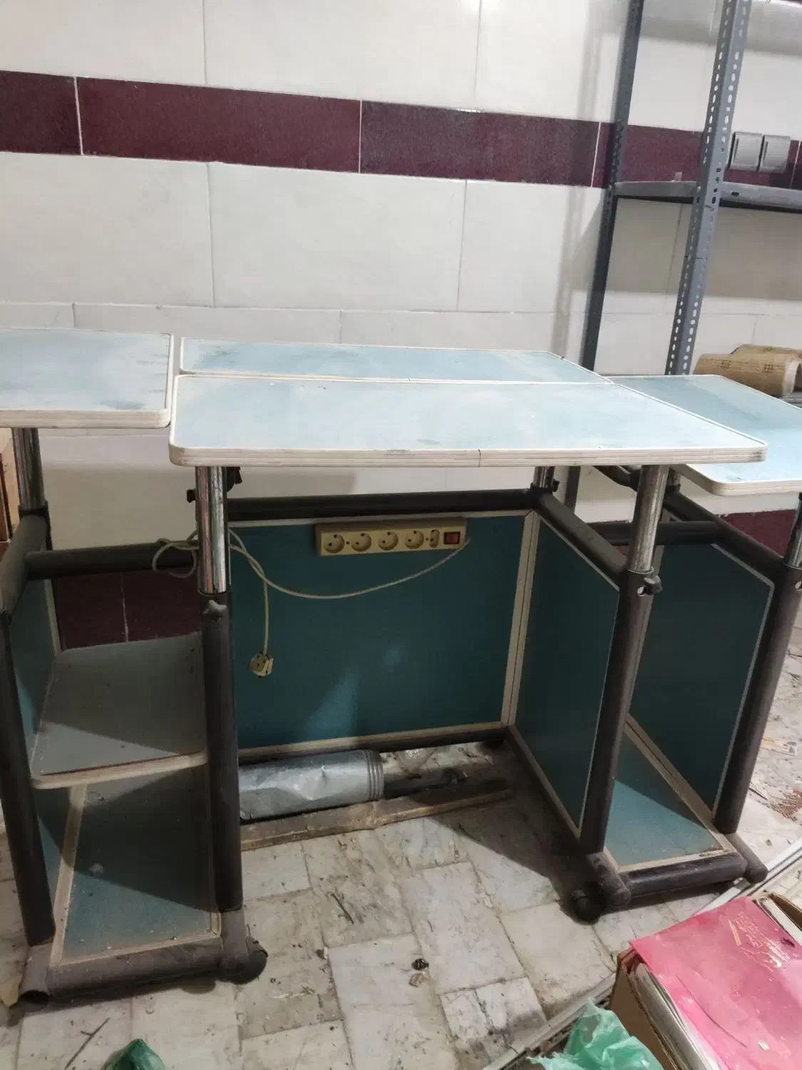 میز کامپیوتر|میز تحریر و کامپیوتر|قم, چهار امامزاده|دیوار