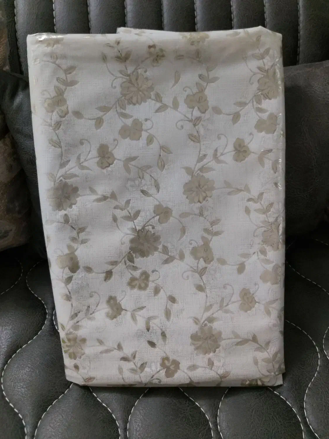 معاوضه با پتو ۵متر سفره گل طلا دو رو نو شیک خوشگل|سفره، حوله، دستمال آشپزخانه|قم, باسکول|دیوار