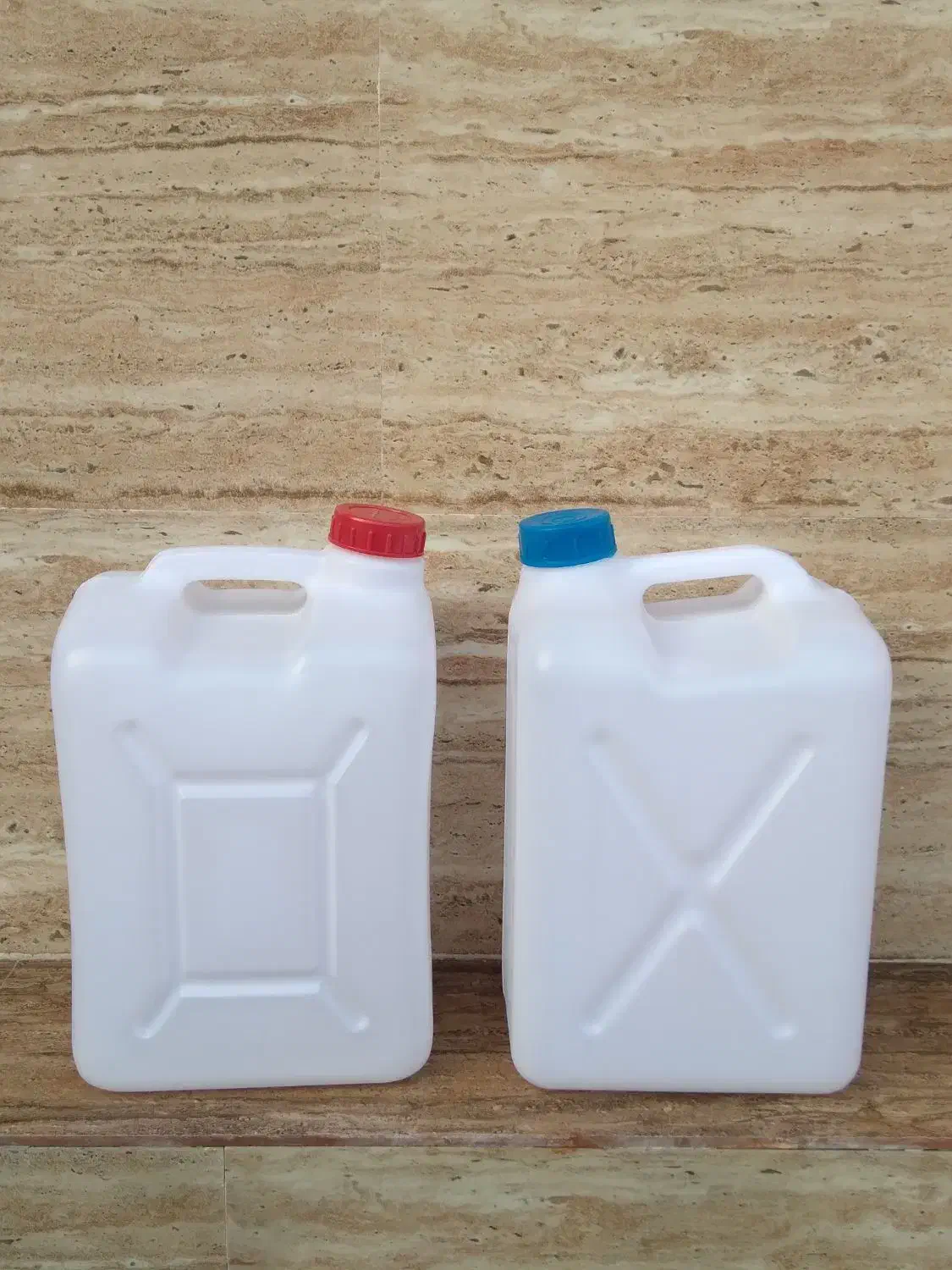 دبه ۲۰ لیتری|ظروف نگهدارنده، پلاستیکی، یکبارمصرف|رشت, ترمینال|دیوار