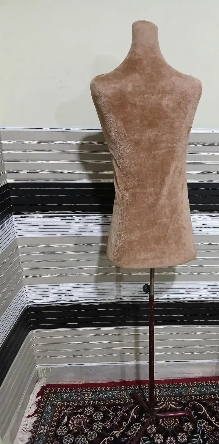 مانکن سوزن خور سایز ۳۸|لوازم خیاطی و بافتنی|شهرضا, |دیوار