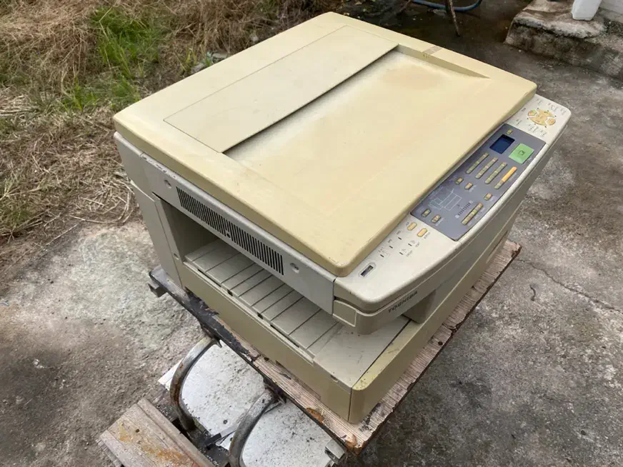 فروش دو‌ دستگاه فتوکپی و پرینتر نیاز به سرویس|پرینتر، اسکنر، کپی، فکس|رشت, بلوار گیلان|دیوار