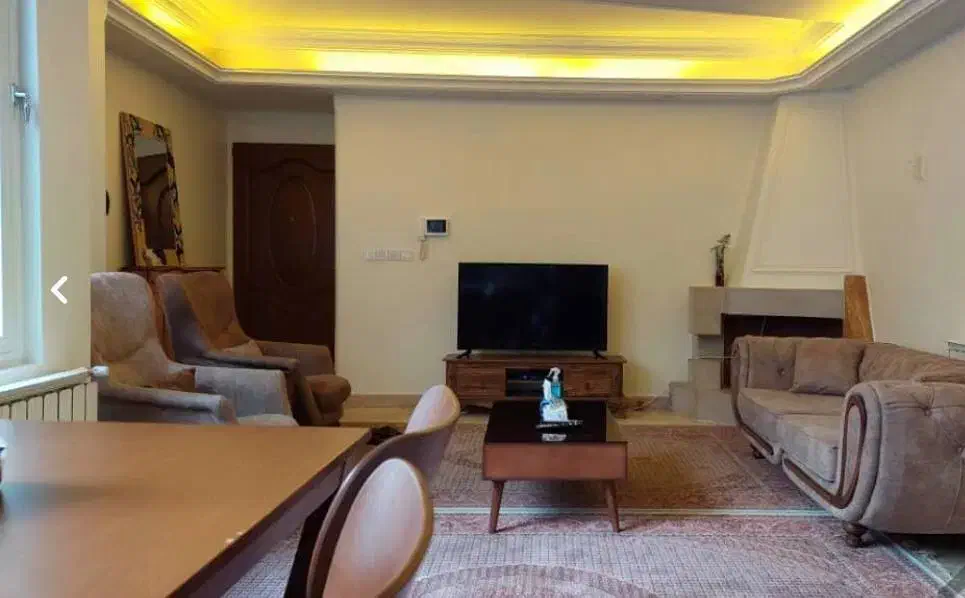 سویت دوخوابه قلب شهر|اجارهٔ کوتاه‌مدت آپارتمان و سوئیت|رشت, منظریه|دیوار