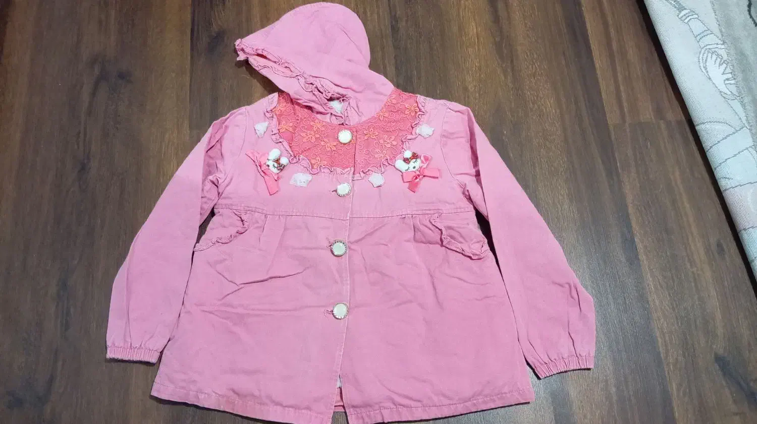 لباس|لباس|عجب شیر, |دیوار