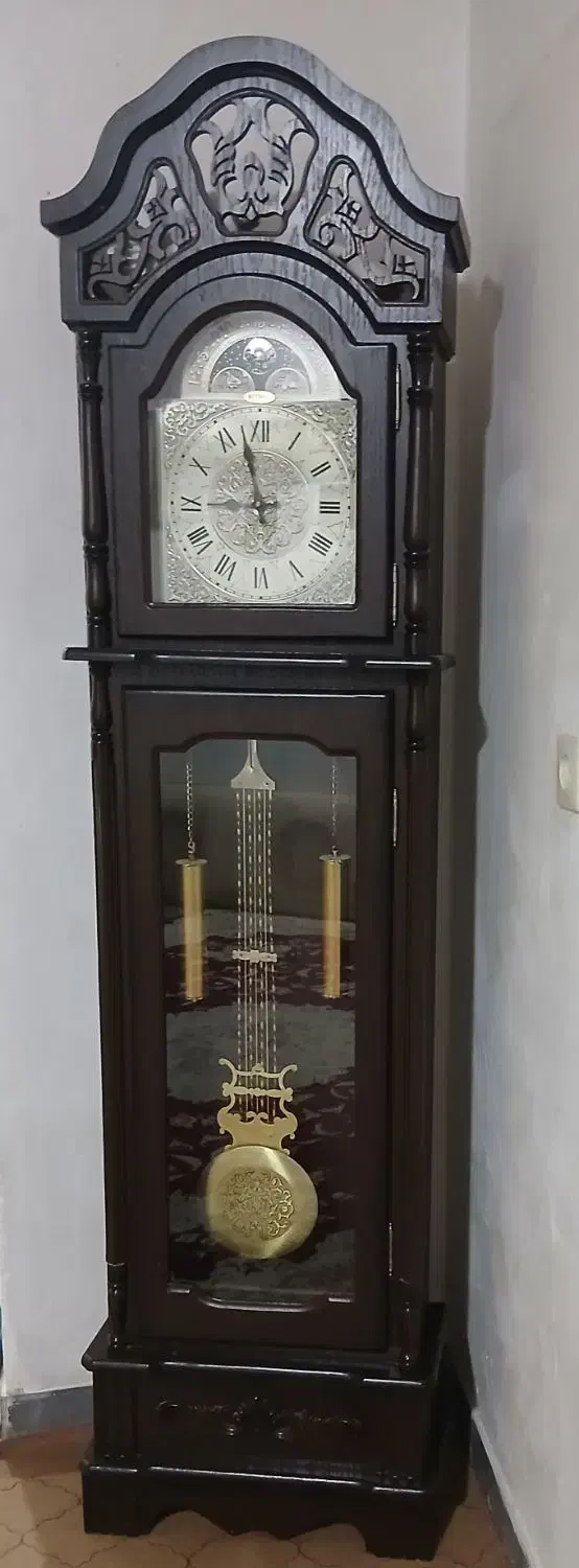 ساعت استاده در حد نو فروشی قیمت ۲میلیون تومن|ساعت دیواری و تزئینی|اهواز, کوی رمضان|دیوار