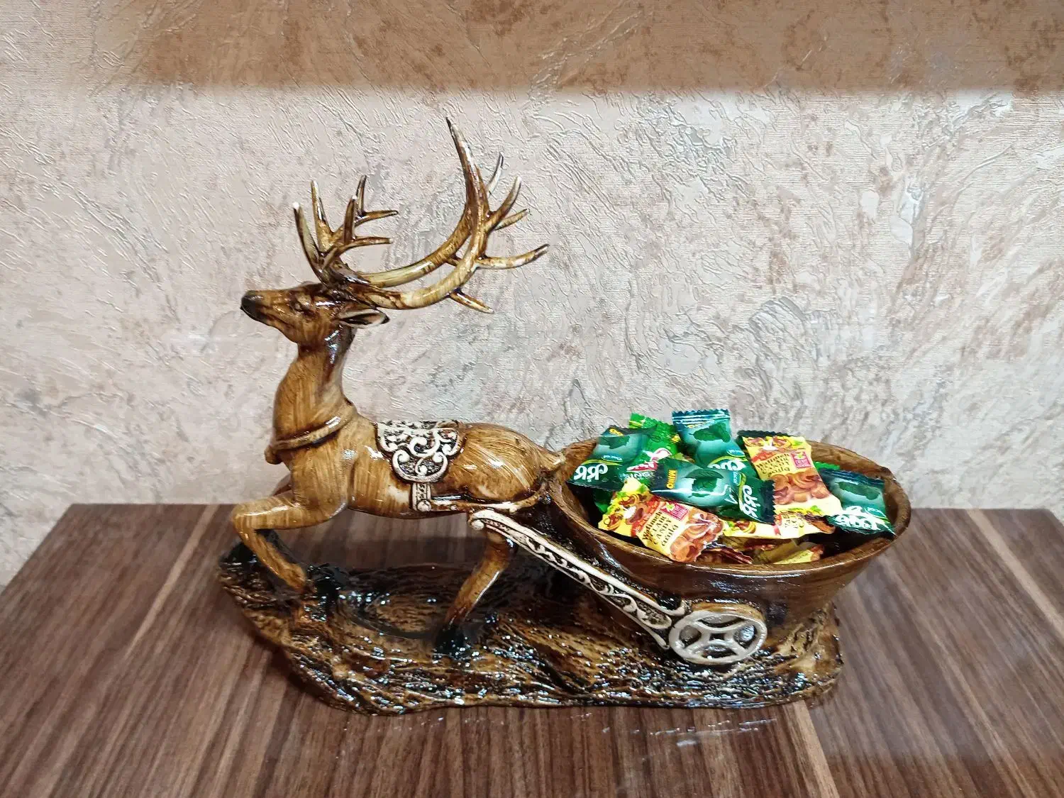 وسایل دکوری و کادویی|مجسمه، تندیس، ماکت|اردبیل, |دیوار