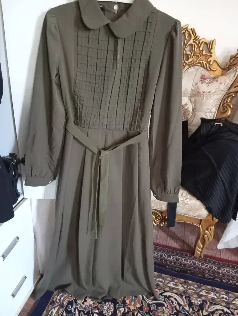 عبا سبز|لباس|سراب, |دیوار