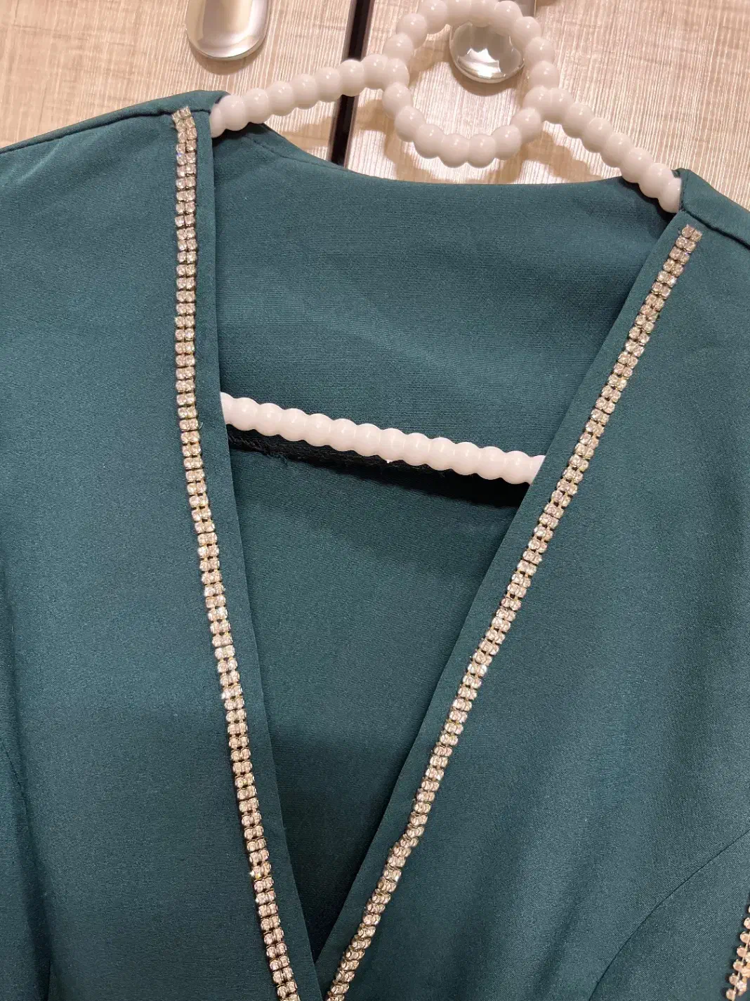 کت مجلسی|لباس|قرچک, مهدیه|دیوار