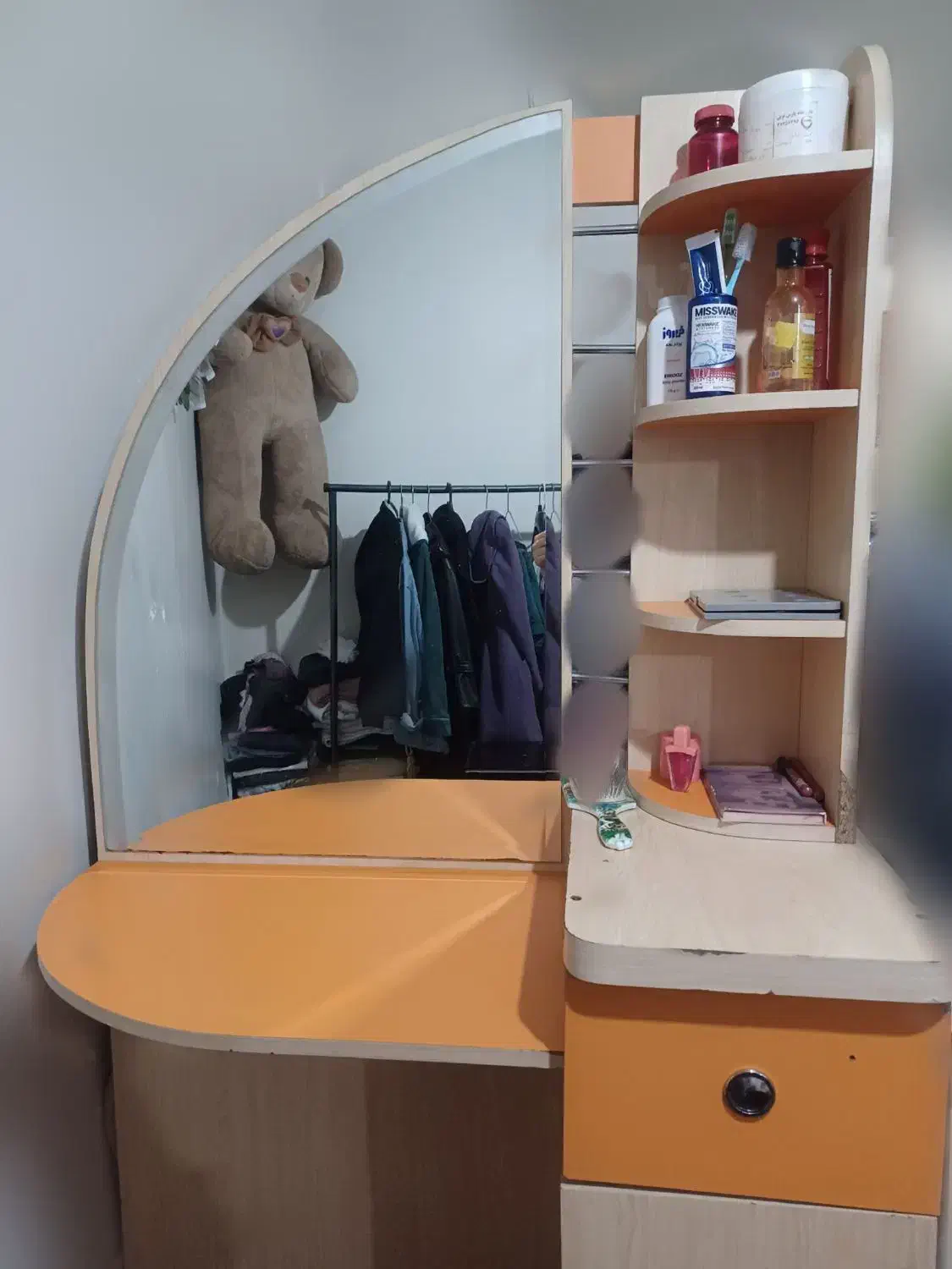 کمد|جاکفشی، کمد، دراور|ماهدشت, |دیوار