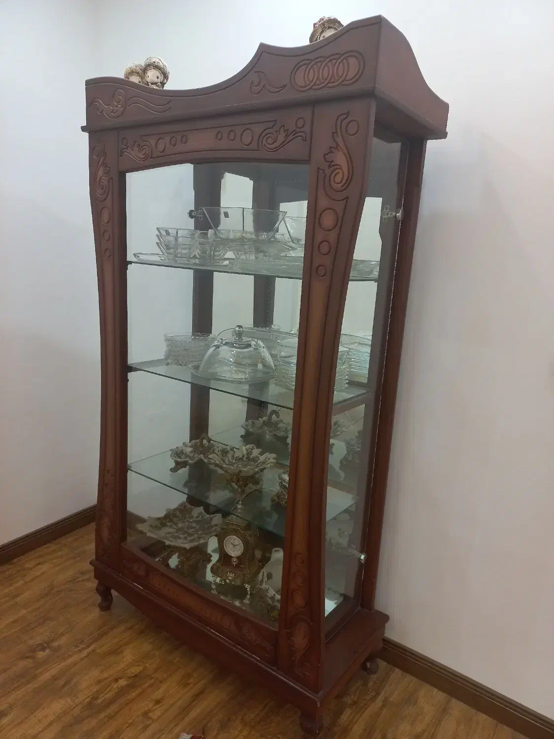 بوفه چوبی سالم و در حد نو|بوفه، ویترین، کنسول|بندر ترکمن, |دیوار