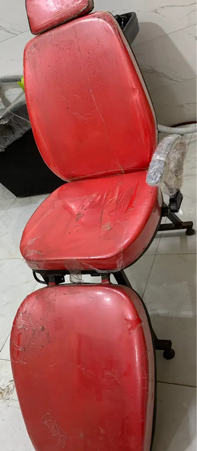 صندلی ارایشگاه|آرایشگاه و سالنهای زیبایی|آستارا, |دیوار