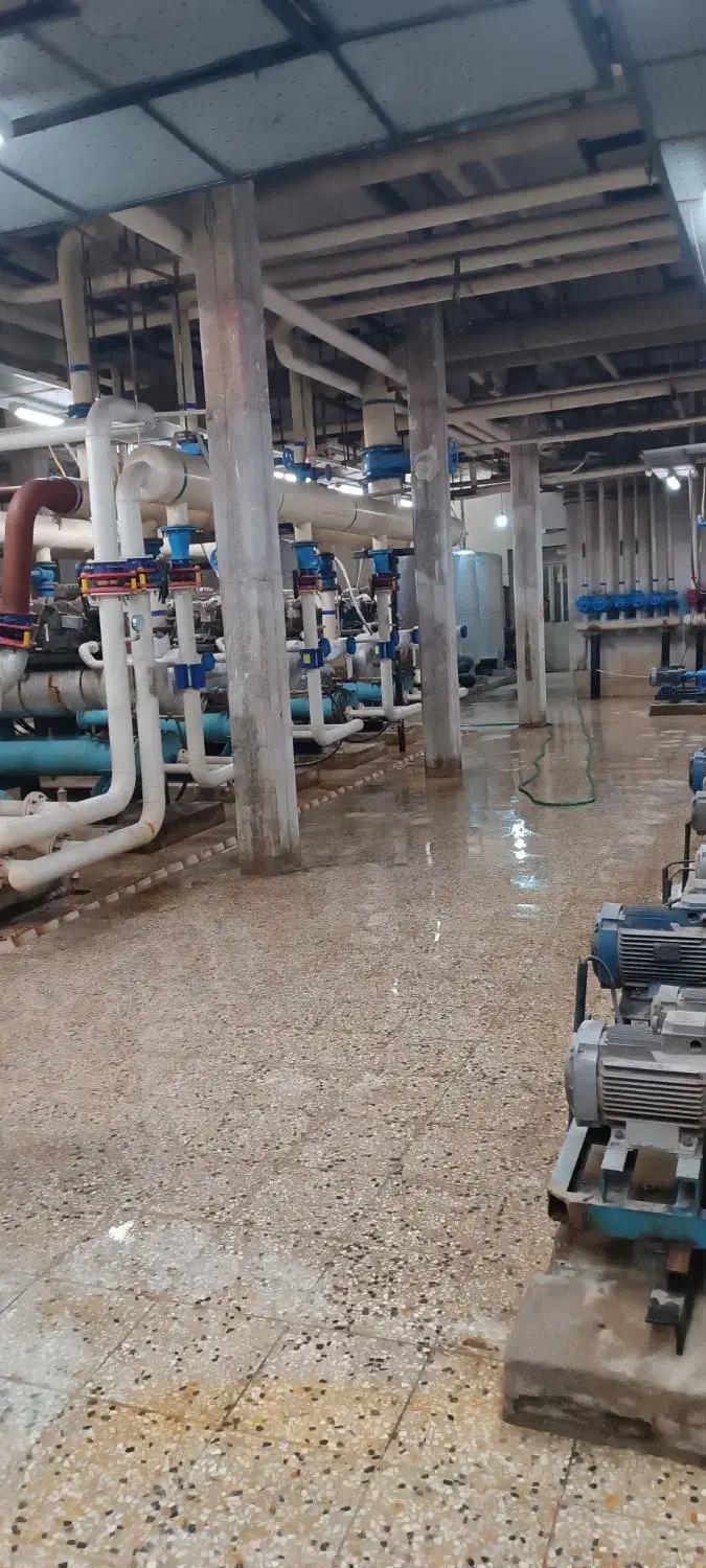 تعمیرات موتورخانه و برق ، لوله کشی ، جوشکاری|خدمات پیشه و مهارت|یزد, |دیوار