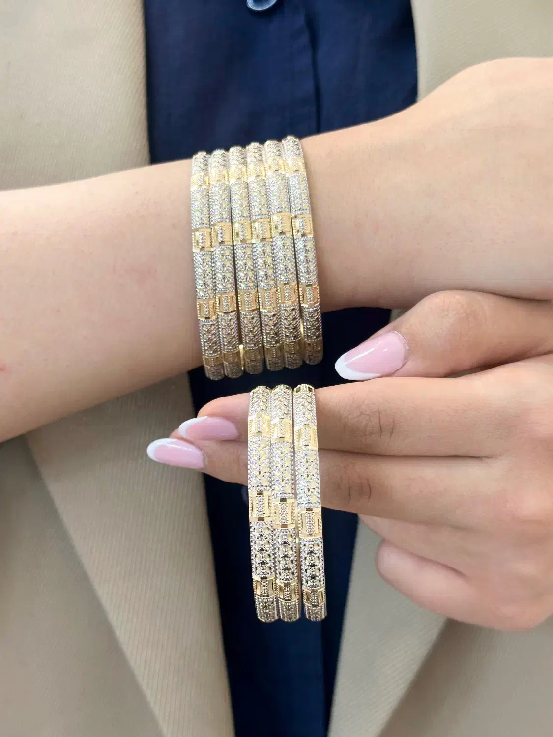 النگو بدون اجرت فلاور مدل ورساچه کد8060|جواهرات|گلستان (تهران), |دیوار