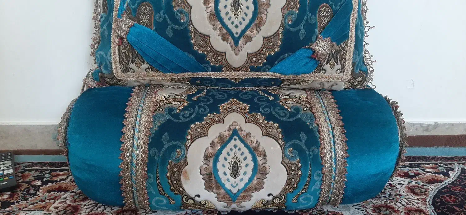 بالشت(پشتی) مخمل سنتی نو نو|پشتی|تهران, حکیمیه|دیوار