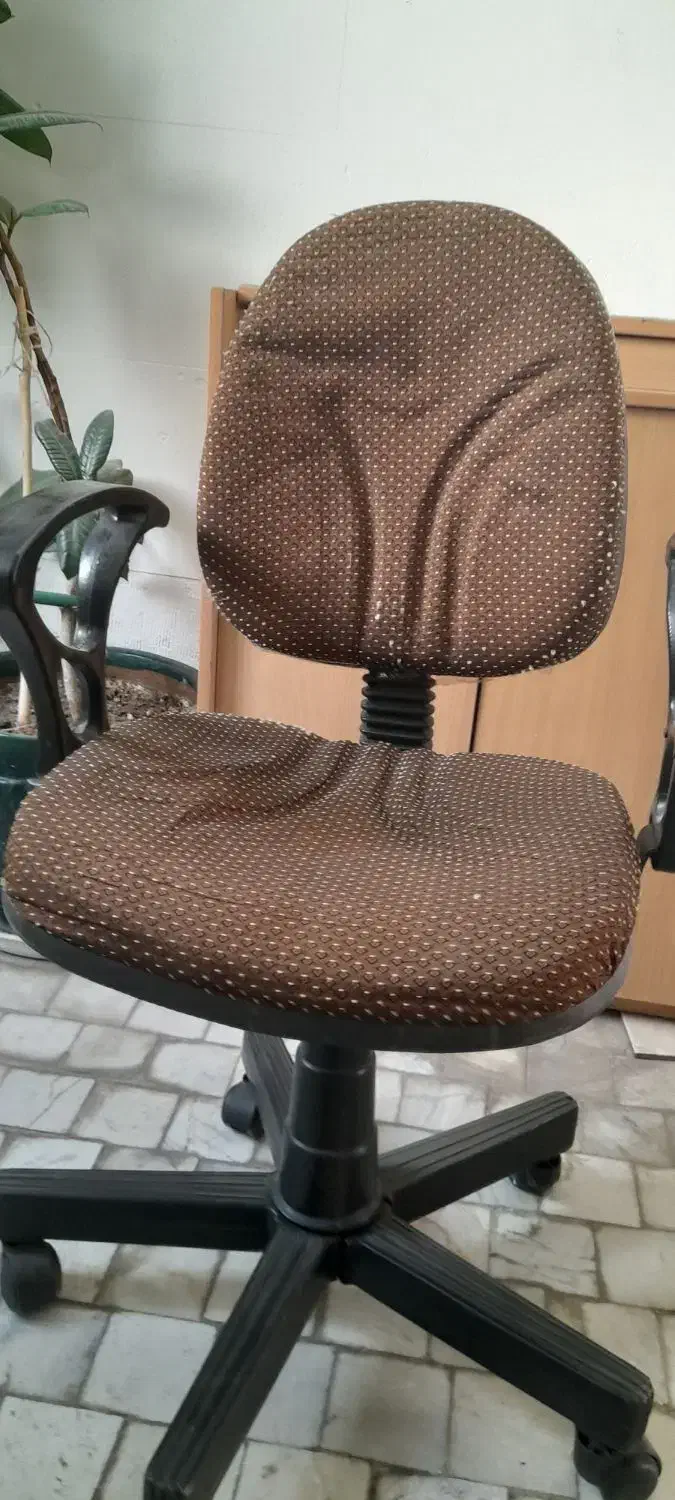 صندلی|صندلی و نیمکت|اراک, |دیوار